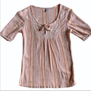 Rip Curl woman’s embroidered top size XS